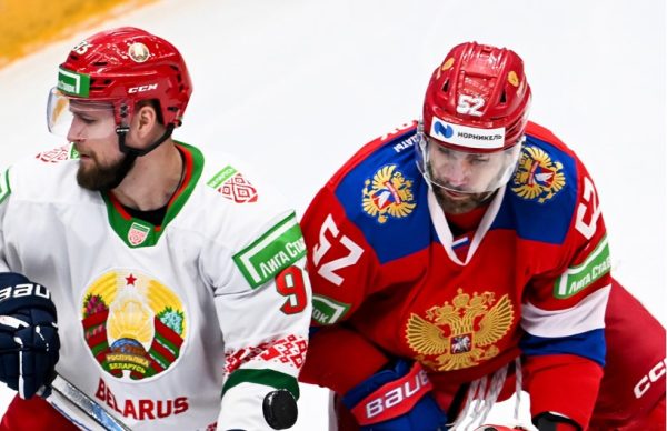 Беларусь обыграла Россию в хоккее