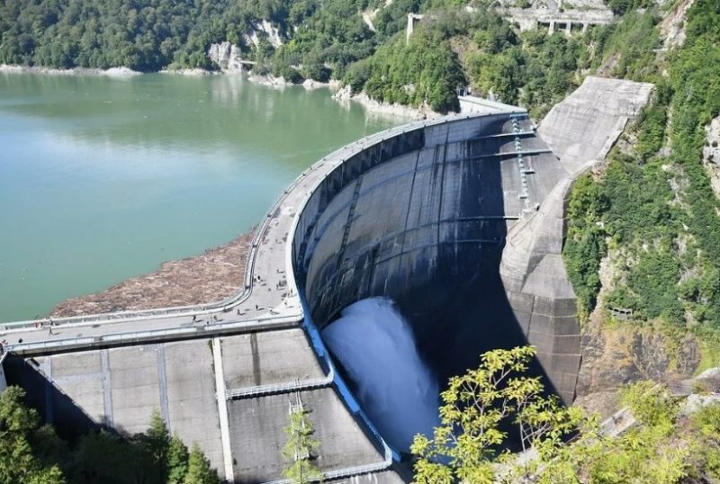 Плотины сдвинули земные полюса: как водохранилища меняют планету