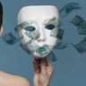 Минчанка и сообщники попались на обмане клиента интим-услуг