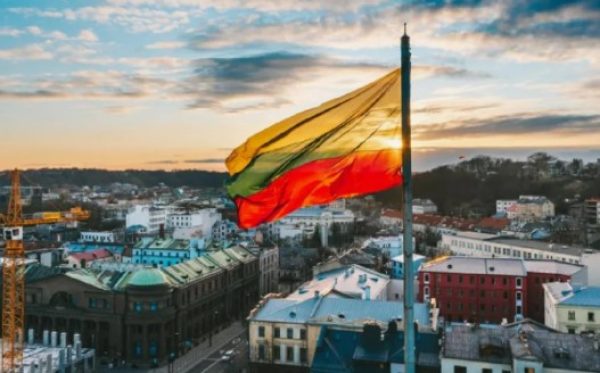 Литва продлила запрет на полеты у белорусской границы