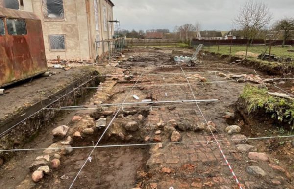 Археологи обнаружили древний фундамент при реставрации синагоги в Изабелине