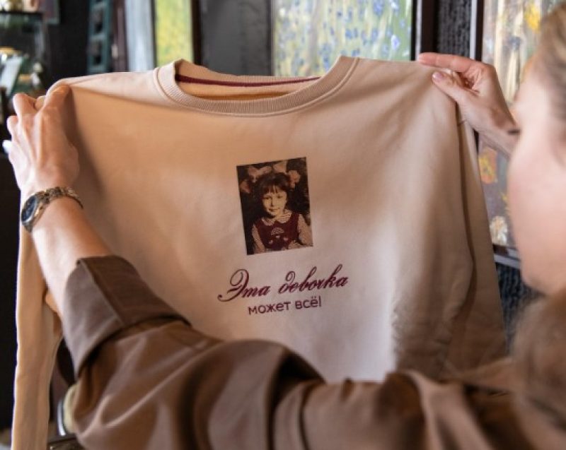 Полочанка создала свитшоты, которые возвращают веру в себя