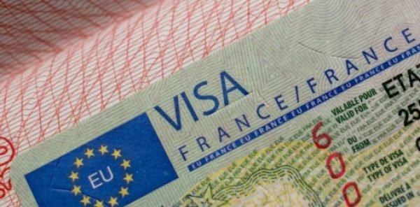 Франция открывает новые окна для белорусских путешественников